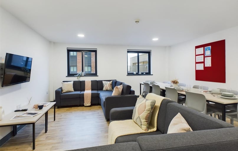 Fletchamstead Highway, Canley, Coventry - Image 1